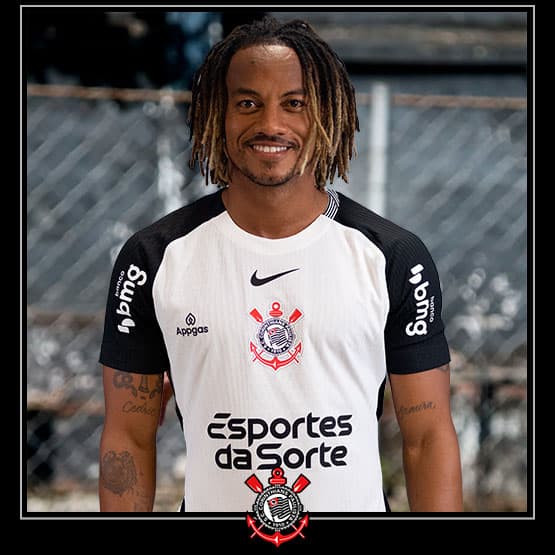 André Carrillo